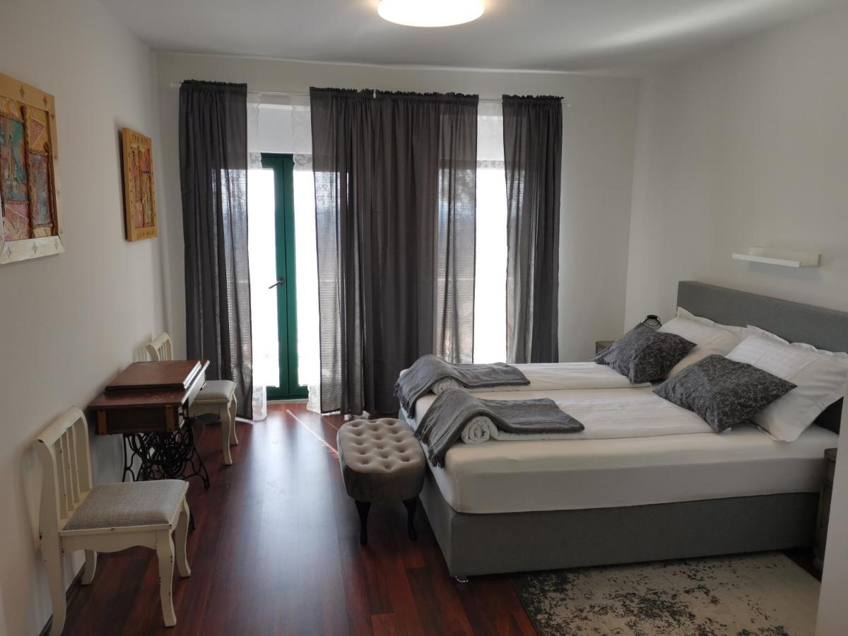 Villa Diamond Žrnovnica Buitenkant foto