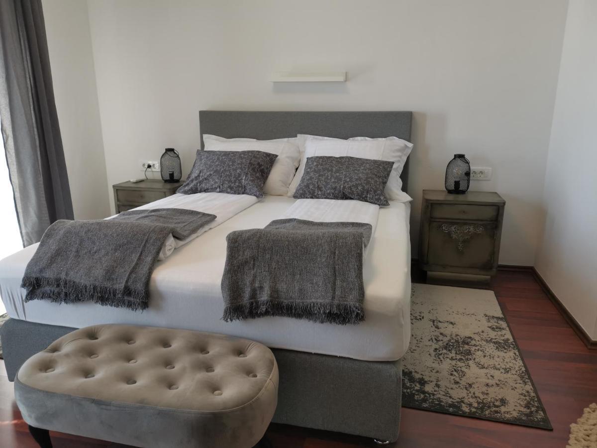 Villa Diamond Žrnovnica Buitenkant foto