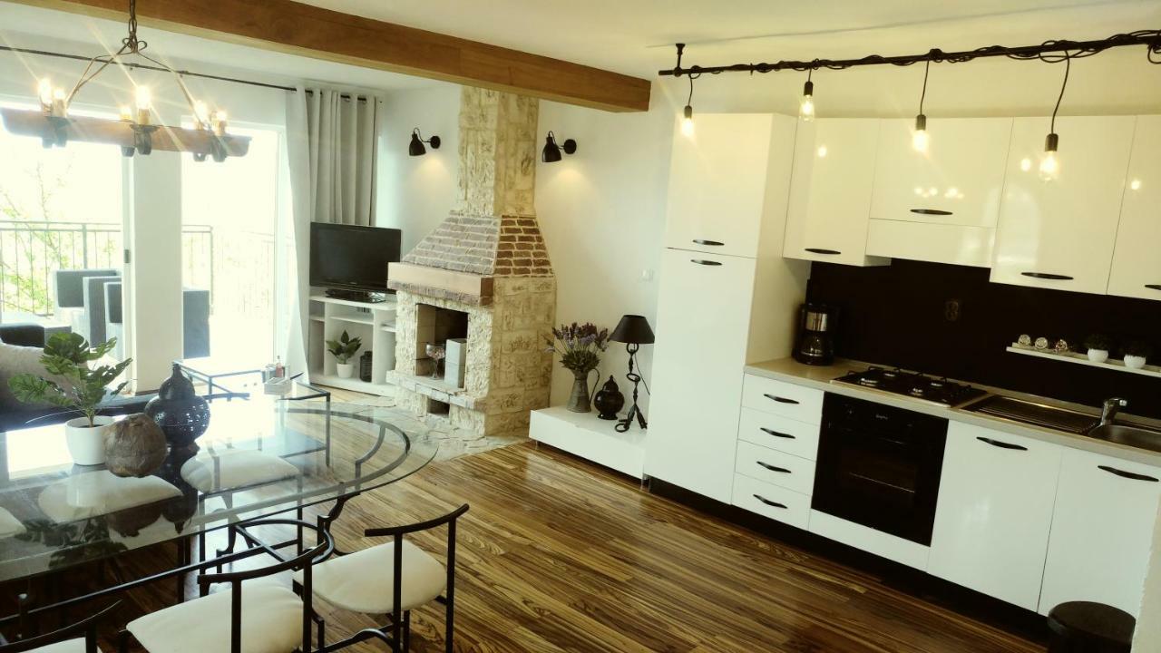 Villa Diamond Žrnovnica Buitenkant foto